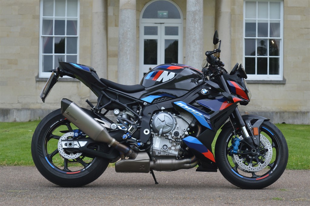 What is the BMW S1000R?