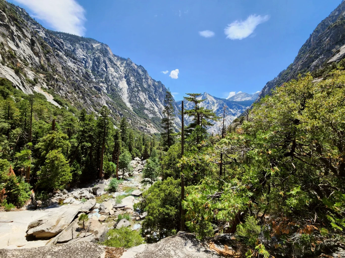 What Are the Sierra Nevada Mountains?