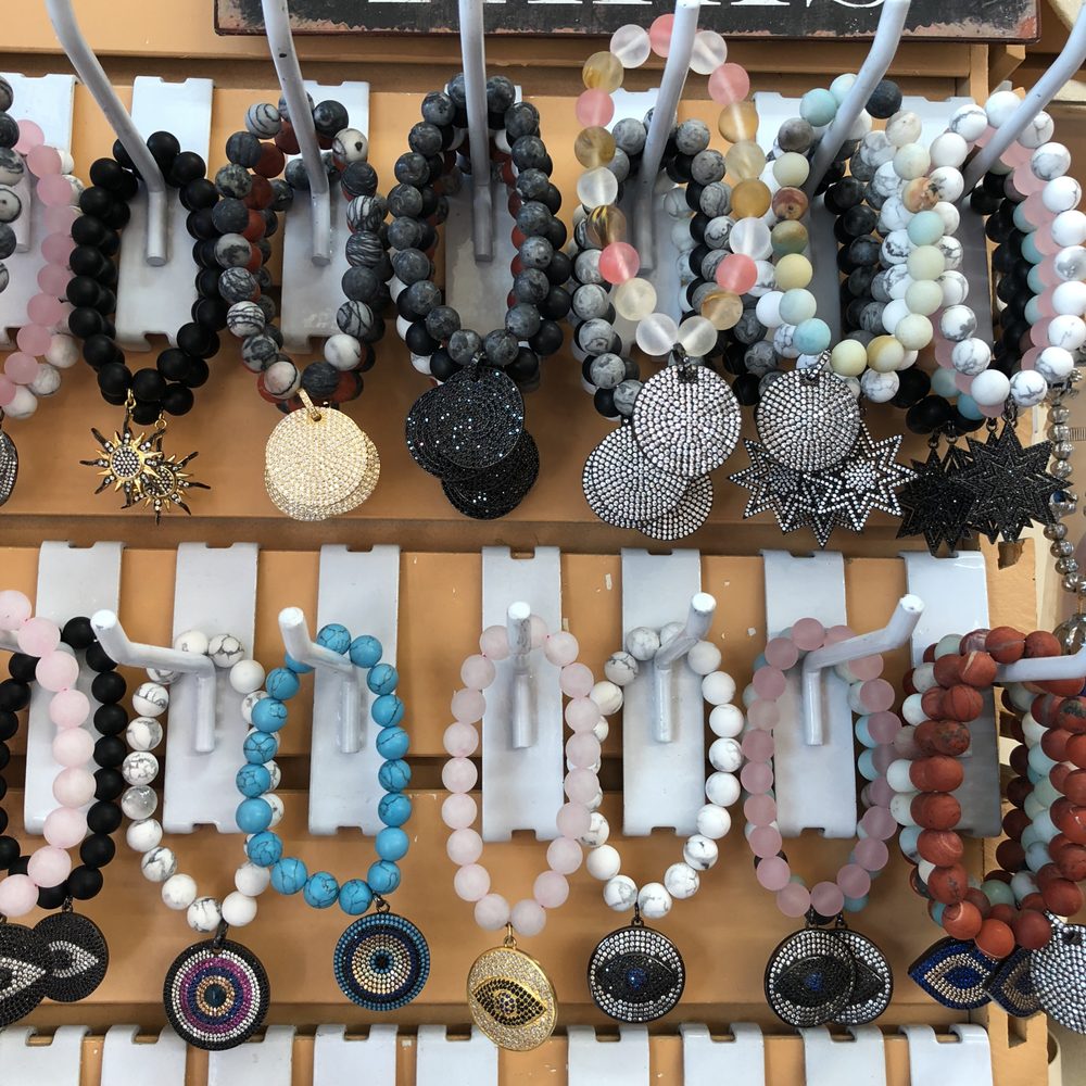 Why Los Angeles Is a Hub for Wholesale Jewelry