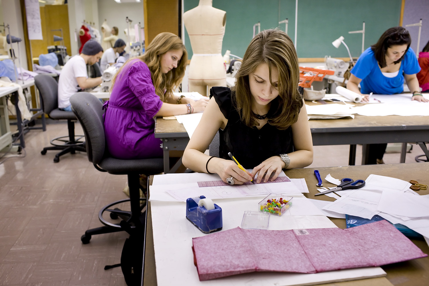 best fashion merchandising schools in california